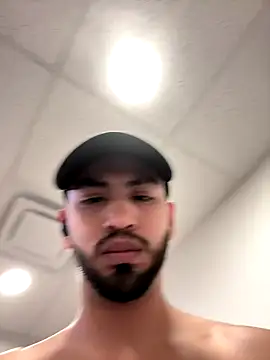 Yinigi online show from October 9, 2025, 1:20 pm