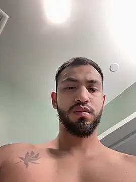 Yinigi online show from October 18, 2025, 1:23 pm