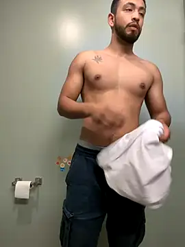 Yinigi online show from October 29, 2025, 12:29 pm