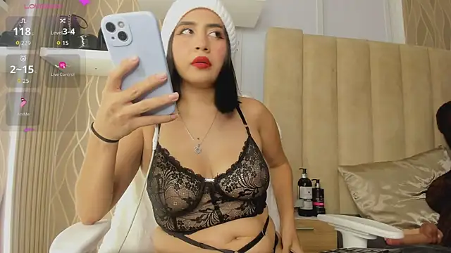 Melani Rosse online show from October 11, 2025, 3:17 am