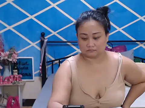 jengrey online show from September 30, 2025, 11:04 am