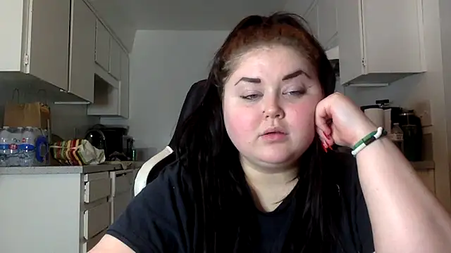 JJbaby1 online show from November 5, 2025, 2:17 pm