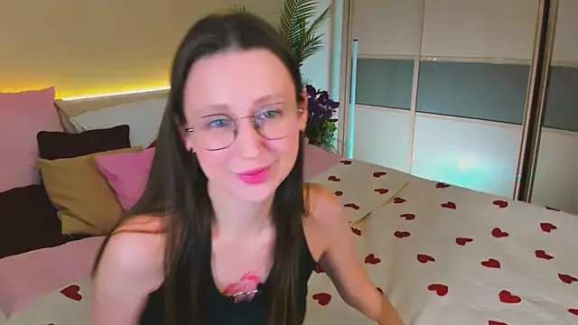 YourLovellyStory online show from March 12, 2026, 12:22 pm