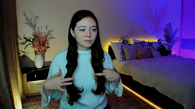 AlluringLookk online show from September 27, 2025, 4:17 am