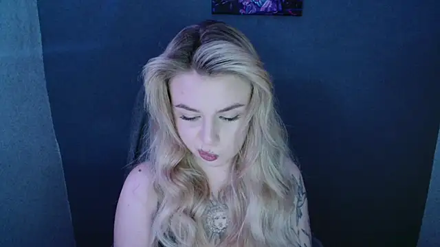 AngelicaHollywood online show from September 19, 2025, 9:37 pm