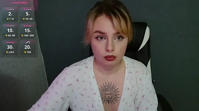 AngelicaHollywood online show from October 10, 2025, 9:03 pm