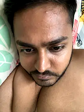 Snapshot of blrguychub chatting on November 16, 2025, 1:06 pm blrguychub online show from November 16, 2025, 1:06 pm