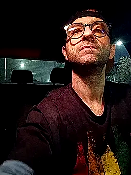 Snapshot of vasgabri chatting on November 30, 2025, 5:17 pm vasgabri online show from November 30, 2025, 5:17 pm