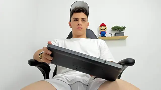 Mikecooper online show from September 27, 2025, 9:53 pm