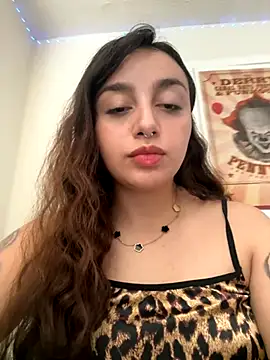 CharmingMaddie online show from September 14, 2025, 5:12 pm