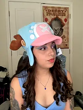 CharmingMaddie online show from December 4, 2025, 4:48 pm