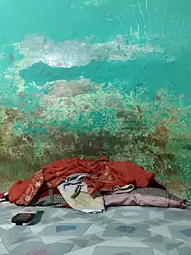 Love-pari077 online show from September 24, 2025, 3:26 pm