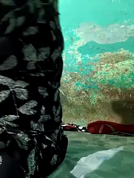 Love-pari077 online show from September 25, 2025, 4:38 am