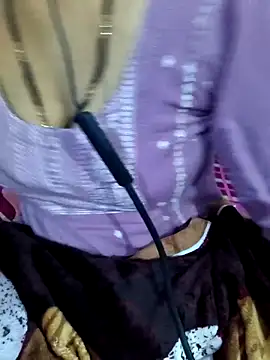 Love-pari077 online show from December 19, 2025, 2:57 pm