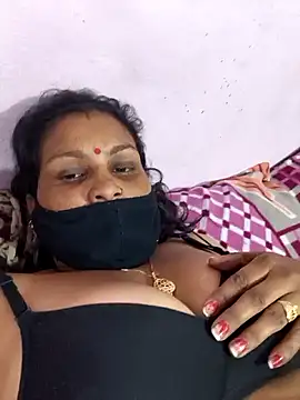 Love-pari077 online show from February 21, 2026, 3:46 pm