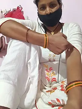 Love-pari077 online show from May 15, 2026, 5:58 am