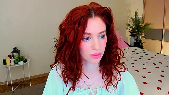 ChristinaConteeree online show from June 26, 2026, 8:24 pm