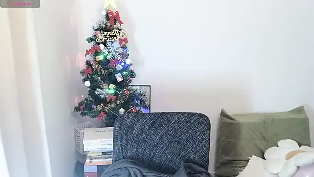 Emmaq996 online show from December 22, 2025, 4:20 am