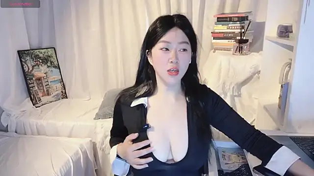 Emmaq996 online show from March 17, 2026, 2:05 am