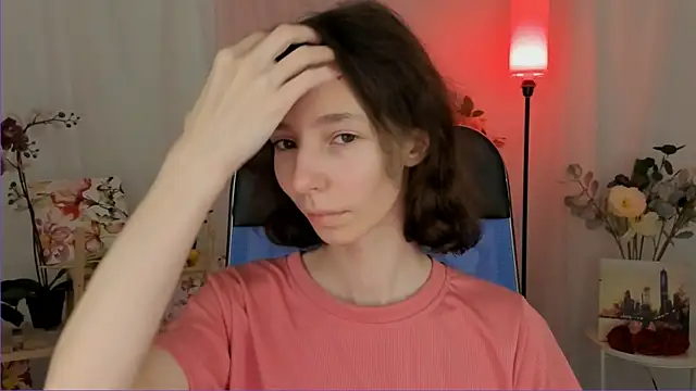 EmmanuellBrown online show from December 14, 2025, 4:07 am