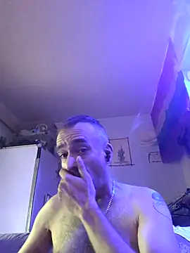 GabyCollado5 online show from November 4, 2025, 7:29 am