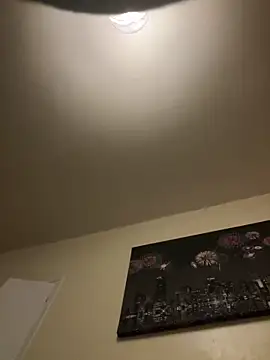 Snapshot of Zizibeaugoss chatting on December 18, 2025, 5:19 pm Zizibeaugoss online show from December 18, 2025, 5:19 pm