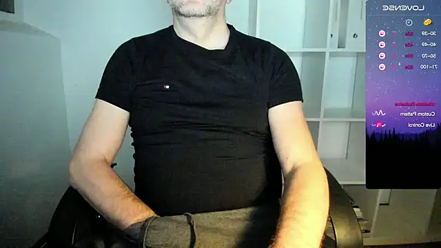 Snapshot of german9inch chatting on January 11, 2025, 11:56 pm german9inch online show from January 11, 2025, 11:56 pm