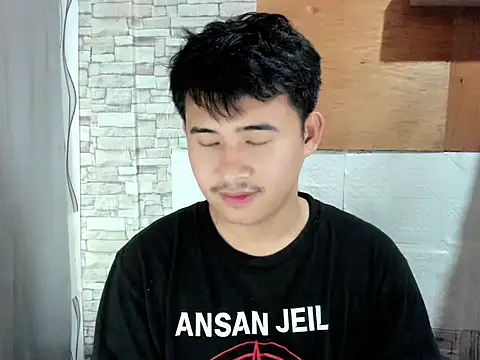 Snapshot of Adim-pinoy146 chatting on April 29, 2026, 4:38 am Adim-pinoy146 online show from April 29, 2026, 4:38 am