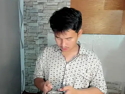 Snapshot of Adim-pinoy146 chatting on April 29, 2026, 7:42 pm Adim-pinoy146 online show from April 29, 2026, 7:42 pm