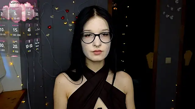 AlicaMoons online show from September 11, 2025, 11:32 am