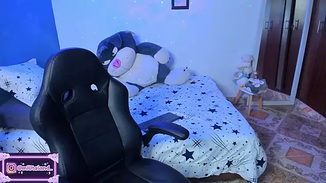 milita houston online show from November 5, 2025, 5:13 pm