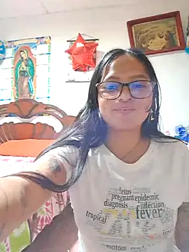 LunaHot 777 online show from December 23, 2025, 2:42 am