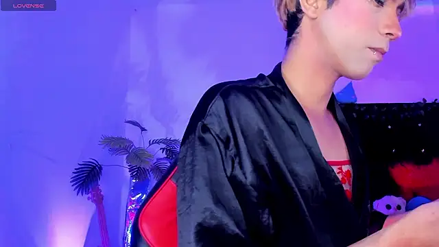 Cooperrosscute233 online show from January 14, 2026, 8:03 pm