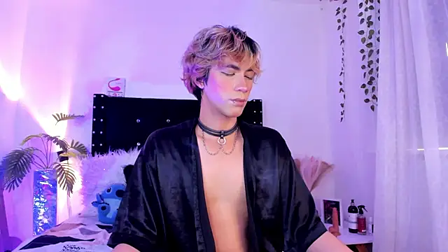 Cooperrosscute233 online show from March 25, 2026, 3:07 pm