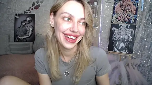Snapshot of NickyAdamidi chatting on June 12, 2026, 4:17 pm NickyAdamidi online show from June 12, 2026, 4:17 pm