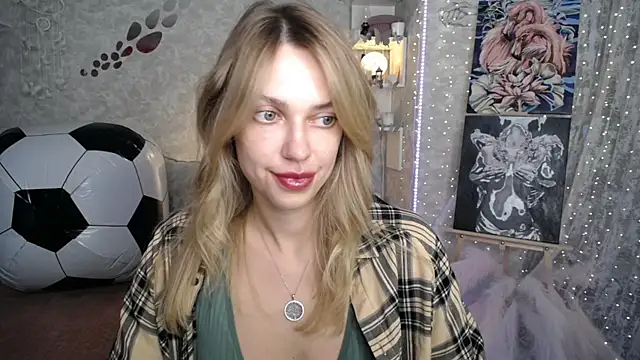 Snapshot of NickyAdamidi chatting on June 19, 2026, 4:11 pm NickyAdamidi online show from June 19, 2026, 4:11 pm