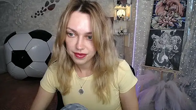 Snapshot of NickyAdamidi chatting on June 23, 2026, 4:16 pm NickyAdamidi online show from June 23, 2026, 4:16 pm