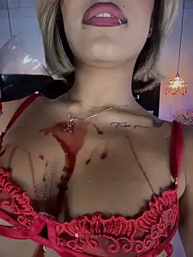 MystiqueXXX online show from March 25, 2026, 1:17 pm