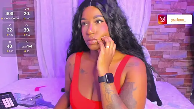 Snapshot of Brandy_brown_ chatting on April 26, 2026, 1:14 am Brandy brown online show from April 26, 2026, 1:14 am