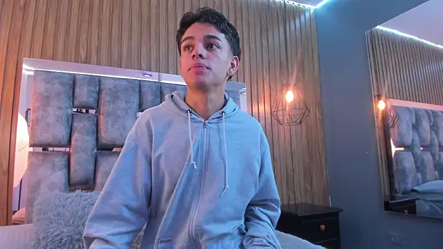 owen  johnson online show from November 26, 2025, 12:06 pm