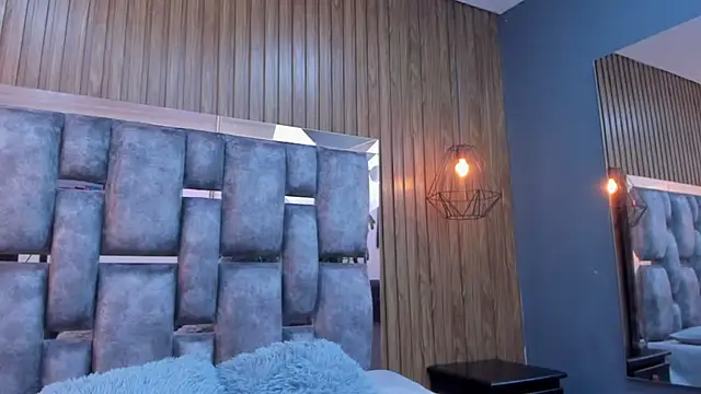 owen  johnson online show from December 17, 2025, 12:00 pm