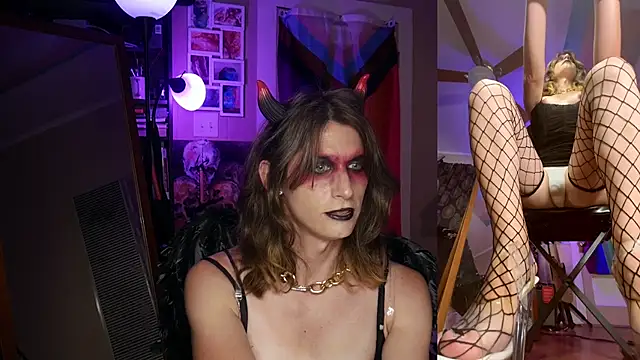 Snapshot of dixyrae chatting on October 22, 2025, 12:44 am dixyrae online show from October 22, 2025, 12:44 am