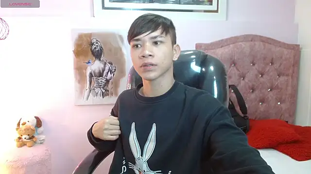 nathanclay online show from October 4, 2025, 3:26 am