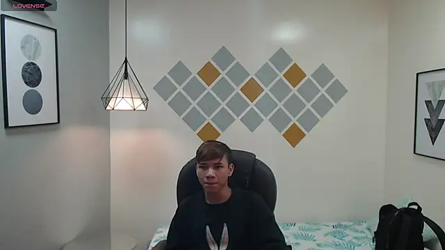 nathanclay online show from November 25, 2025, 4:01 am