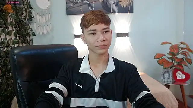 nathanclay online show from December 21, 2025, 3:57 am