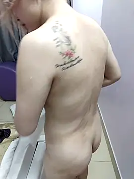 Snapshot of Jess-Thuy chatting on October 14, 2025, 1:01 pm Jess-Thuy online show from October 14, 2025, 1:01 pm