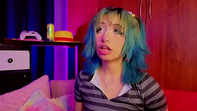 zoelight18 online show from April 20, 2026, 6:16 am