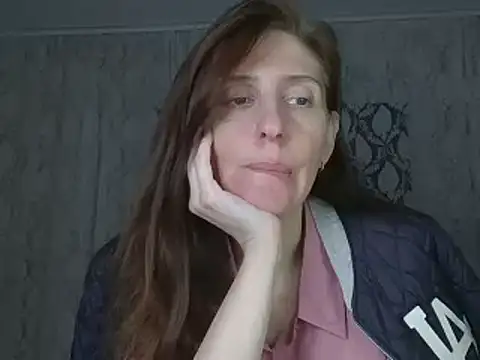 CandiCole online show from October 17, 2025, 3:31 am