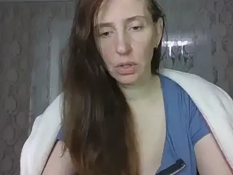 CandiCole online show from October 24, 2025, 5:26 am