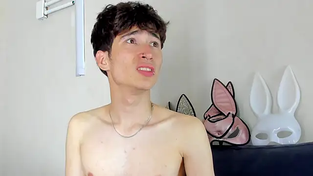  DantFox  online show from September 14, 2025, 4:33 am